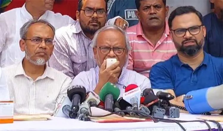 বিএনপির নেতারা নয়, দেশ ছেড়ে যাচ্ছেন আওয়ামী লীগের নেতারা: রিজভী