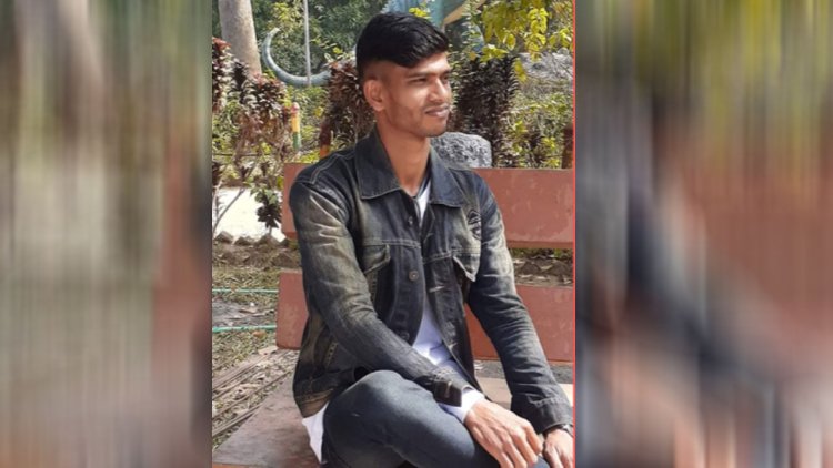 লোহার রড দিয়ে আম পাড়তে গিয়ে বিদ্যুৎস্পৃষ্টে যুবকের মৃত্যু