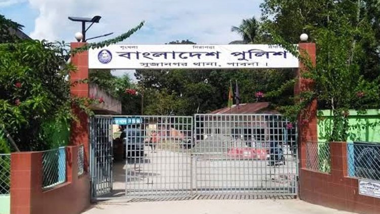 পাবনায় তেলবাহী লরির চাপায় ২ যুবক নিহত