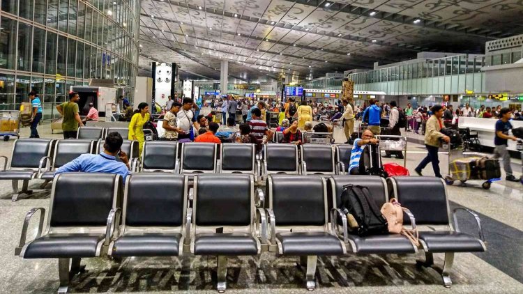 ২১ ঘণ্টার জন্য বন্ধ কলকাতা বিমানবন্দর, বাতিল প্রায় ৪০০ ফ্লাইট