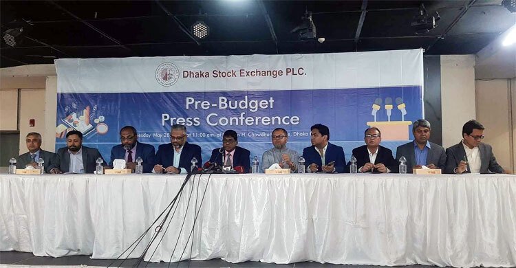 ক্রান্তিকালে শেয়ারবাজার নতুন করের বোঝা না চাপানোর অনুরোধ ডিএসই’র