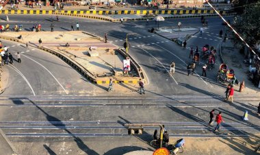 মহাখালী রেলক্রসিং এলাকায় ট্রেনের ধাক্কায় এক ব্যক্তি নিহত