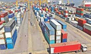 রপ্তানি আয়ে বড় ধাক্কা