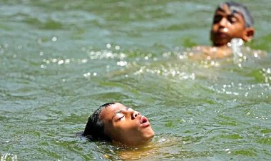 ৮ জেলায় মৃদু তাপপ্রবাহ, অতিরিক্ত আর্দ্রতায় থাকবে অস্বস্তি