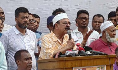 প্রশাসন এখন ব্যবসায়িক প্রতিষ্ঠানে পরিণত হয়েছে : গয়েশ্বর