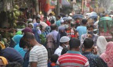 নিত্যপণ্যের চড়া দামে পিষ্ট সাধারণ মানুষ