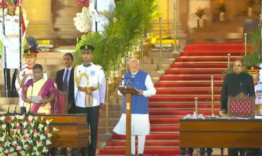 শপথ নিলেন নরেন্দ্র মোদি