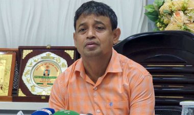 আনারকে হত্যার পর ছবি দেখিয়ে কেউ লাভবান হয়েছে কি না তদন্ত চলছে- ডিবিপ্রধান হারুন