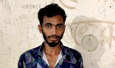 স্ত্রীকে হত্যার পর লাশ ঘরে রেখে থানায় গেলেন স্বামী