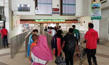 ট্রেনের ‘ভুয়া’ টিকিট বিক্রিতে সক্রিয় কালোবাজারিরা