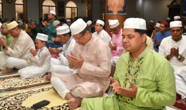 রাজারবাগে ঈদের নামাজ আদায় করলেন আইজিপি