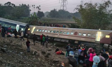 পশ্চিমবঙ্গের ট্রেন দুর্ঘটনায় নিহত বেড়ে দাঁড়ালো ১৫ জনে
