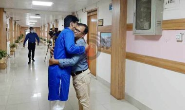  টানা ৫ দিনের ছুটি শেষে খুলেছে অফিস-আদালত, চলছে নতুন সূচিতে