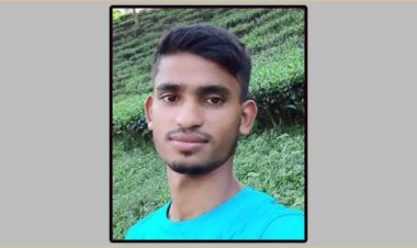  ওভারটেক করতে গিয়ে মাইক্রোবাসে ধাক্কা, মোটরসাইকেল আরোহী নিহত