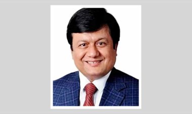 দ্বিতীয় স্ত্রীর পর দেশ ছাড়লেন মতিউর