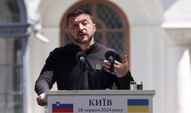 রাশিয়ার সঙ্গে যুদ্ধ শেষ করতে চান জেলেনস্কি 