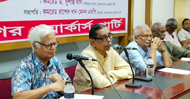 মেগা প্রকল্পের হিড়িক অর্থনীতিকে সংকটে ফেলেছে
