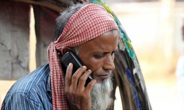 মোবাইল কল-ইন্টারনেটে গ্রাহকের খরচ বাড়লো