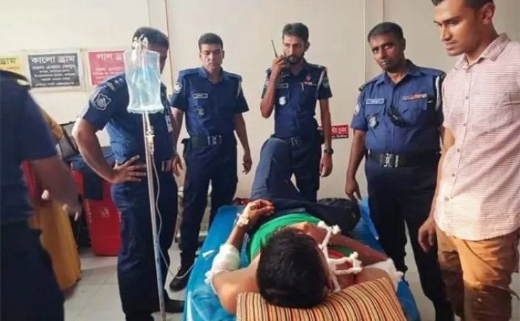 আওয়ামী লীগ নেতাকে গ্রেপ্তারের জেরে শৈলকুপা থানায় হামলা-ভাঙচুর