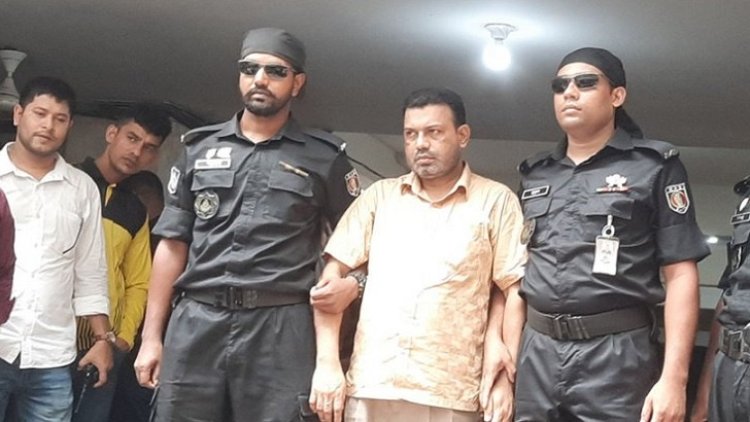 ৫০ হাজার সিমসহ অবৈধ ভিওআইপি ব্যবসায়ী গ্রেফতার