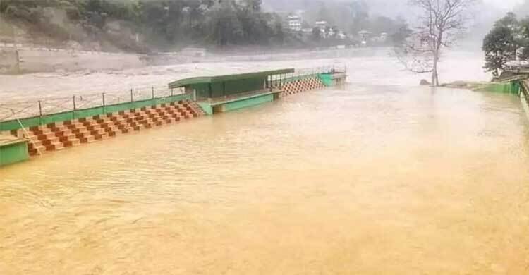 পশ্চিমবঙ্গে বিপৎসীমা ছাড়িয়েছে তিস্তার পানি