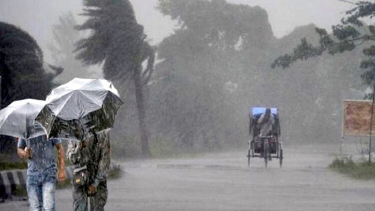রাজধানীসহ ১৩ জেলায় ঝড়ের আভাস