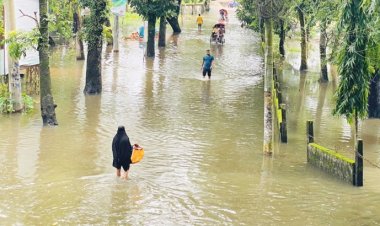 ধেয়ে আসছে বন্যা, বিপৎসীমার ওপরে ৫ নদীর পানি