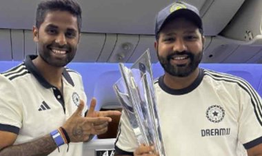 বিশ্বকাপ নিয়ে দেশে ফিরেছে রোহিতরা, চলছে উদযাপনের প্রস্তুতি