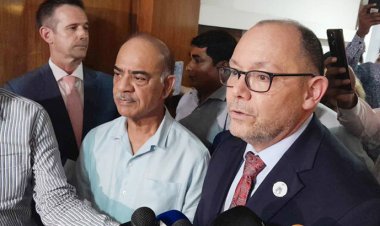 পিটার হাসের সঙ্গে বৈঠক শেষে বিমান কেনার বিষয়ে যা জানালেন মন্ত্রী