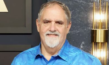  টাইটানিক প্রযোজক মারা গেছেন