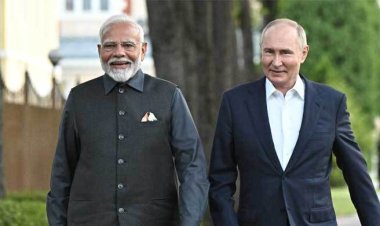  রাশিয়ায় সফর, মোদীর সমালোচনা করলেন জেলেনস্কি