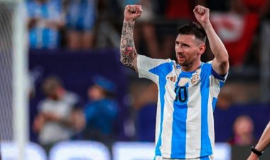 অবশেষে মেসির পায়ে গোল, আর্জেন্টিনা ২-০ এগিয়ে