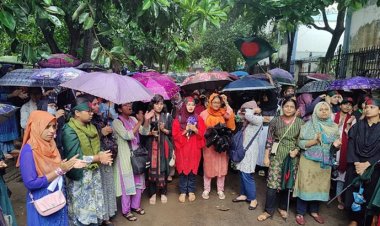 একপাশে ছাত্রলীগ অন্যপাশে আন্দোলনকারীরা, ঢাবিতে উত্তেজনা