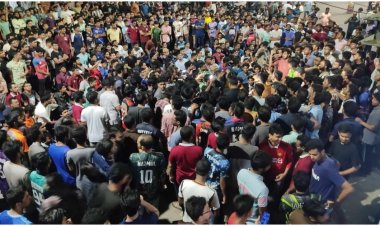 ঢাবির অমর একুশে হলে মধ্যরাতে যা হলো