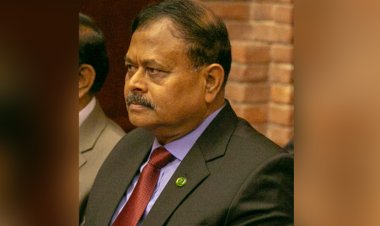 সাবেক সেনাপ্রধান আজিজের ‘দুর্নীতির’ অনুসন্ধান চেয়ে রিট 