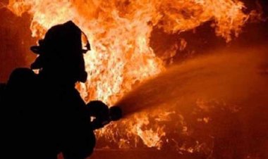 আশুলিয়ায় পোশাক কারখানায় আগুন, নিয়ন্ত্রণে ৮ ইউনিট