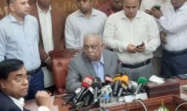 জনমনে স্বস্তি না ফেরা পর্যন্ত কারফিউ চলবে: স্বরাষ্ট্রমন্ত্রী