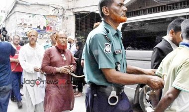  ঢাকায় গ্রেফতার ২৫৩৬