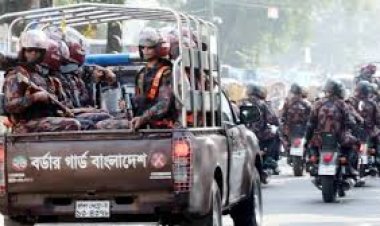 রাজধানীর মোড়ে মোড়ে পুলিশ, সারা দেশে বিজিবির টহল