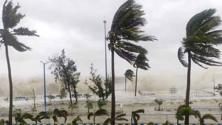 ২০ জেলায় ৬০ কিমি বেগে ঝড়ের আভাস