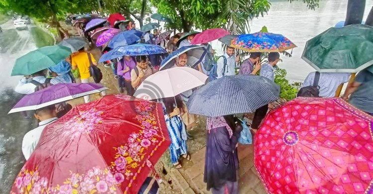 ঢাকায় গুঁড়ি গুঁড়ি বৃষ্টি, থাকতে পারে সপ্তাহজুড়ে