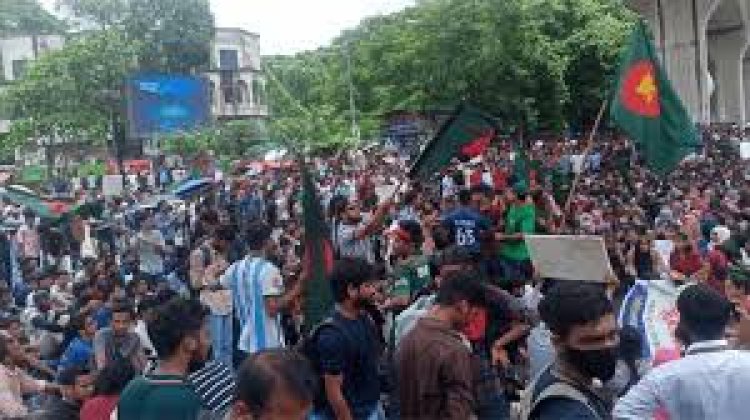 কোটাবিরোধী অবরোধে ঢাকায় ঢুকতে পারছে না কোনো গাড়ি