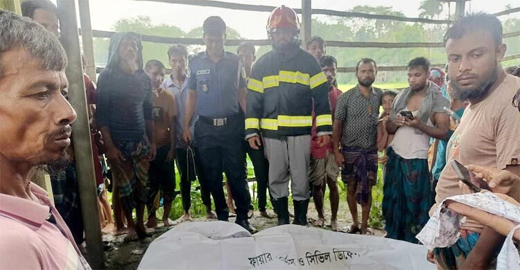 ময়মনসিংহে ট্রাক-অটোরিকশা সংঘর্ষে নিহত ৩