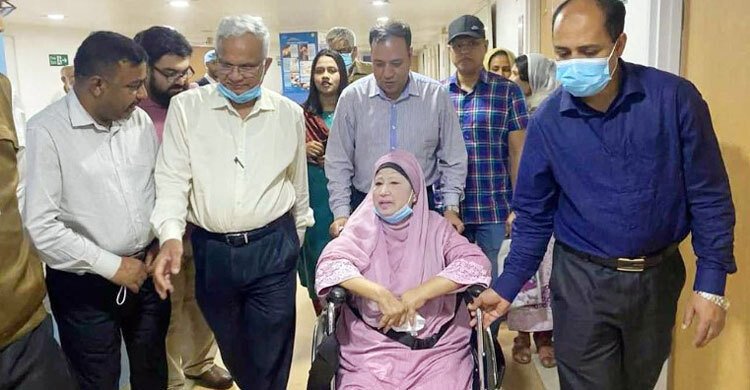 শর্তসাপেক্ষে মুক্তি ৪ বছরে ৮ মাসই হাসপাতালে ছিলেন খালেদা জিয়া