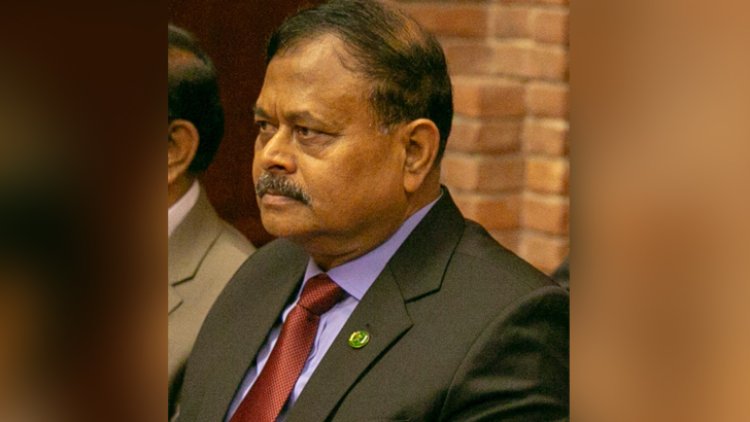 সাবেক সেনাপ্রধান আজিজের ‘দুর্নীতির’ অনুসন্ধান চেয়ে রিট