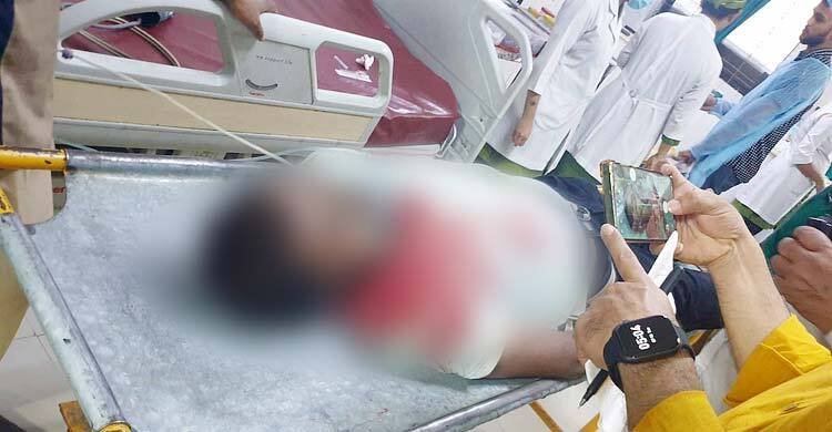 ঢাকা কলেজ এলাকায় সংঘর্ষে যুবক নিহত