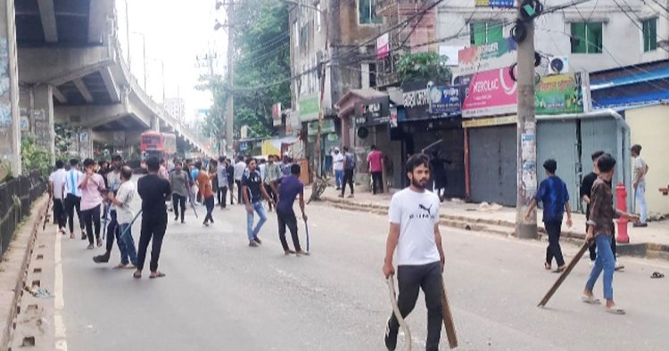 চট্টগ্রামে আগ্নেয়াস্ত্র হাতে ছাত্রলীগ যুবলীগের তাণ্ডব গুলিতে নিহত ৩