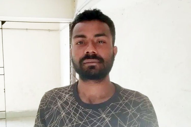 চট্টগ্রামে বাসে আগুন দিতে ৪ লাখ টাকায় চুক্তি, শ্রমিক লীগ নেতা গ্রেপ্তার