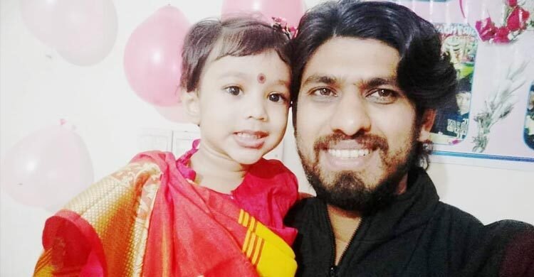 বাবা-মায়ের সুখের সঙ্গে আপসহীন ছিলেন সাংবাদিক মেহেদী