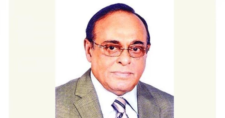 প্রয়াত ব্যারিস্টার মইনুল হোসেনকে ধরতে বাসায় পুলিশ